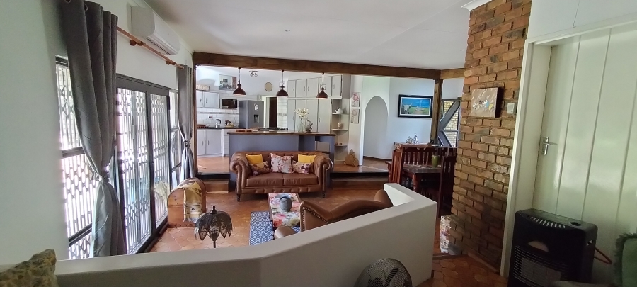4 Bedroom Property for Sale in Jan Kempdorp Northern Cape